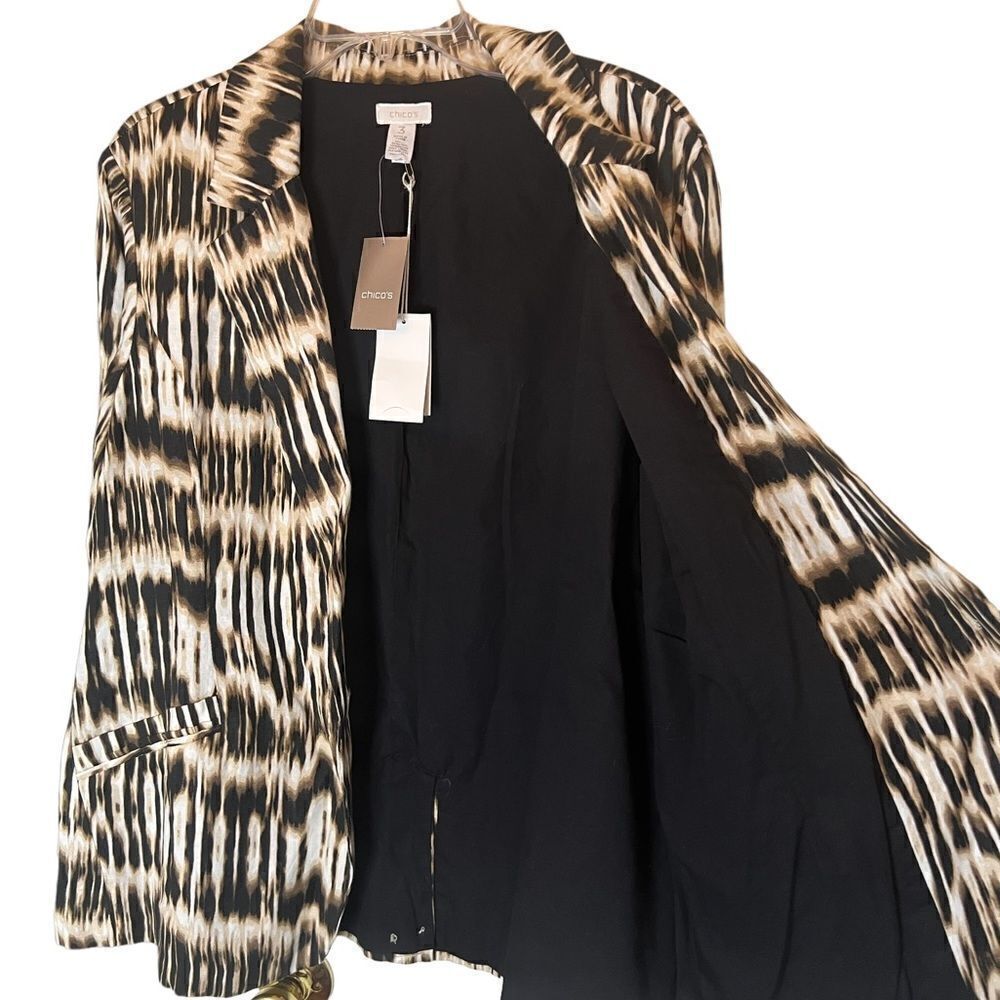 Chico's Black and Cream Patterned Blazer - Picture 3 of 8